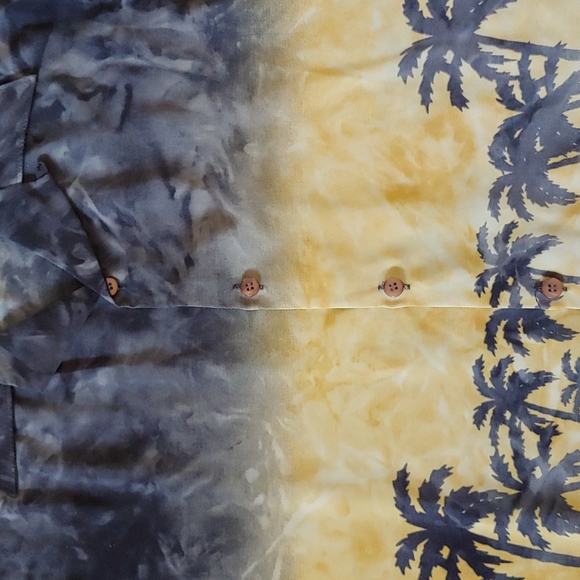 Vintage 90's Hawaiian Monticerutti Original Hawaiian Aloha Shirt Size L - Picture 2 of 4